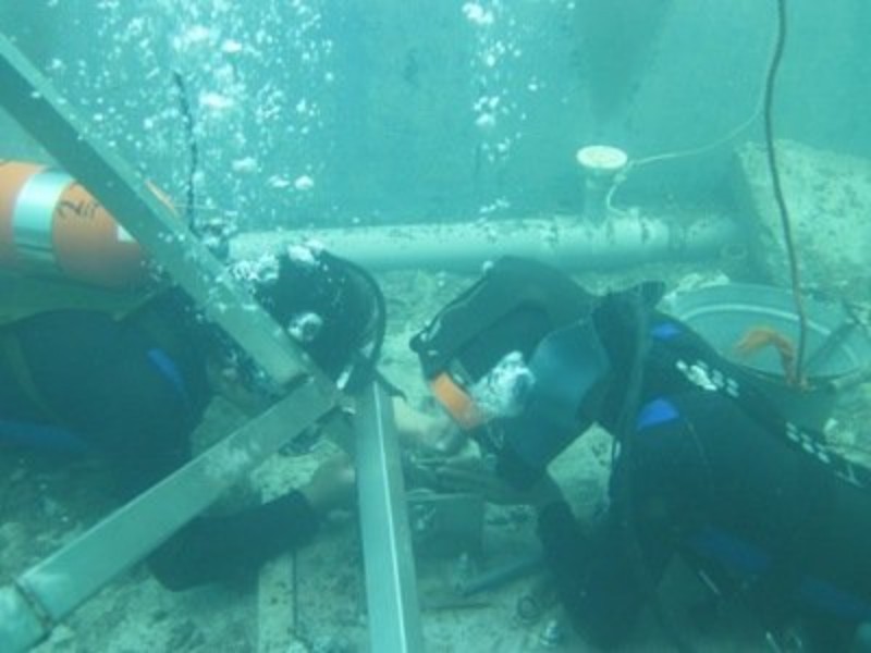 海上石油平台模块水下拆装